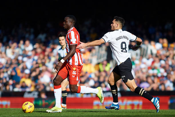 吸引防守为 吸引防守为